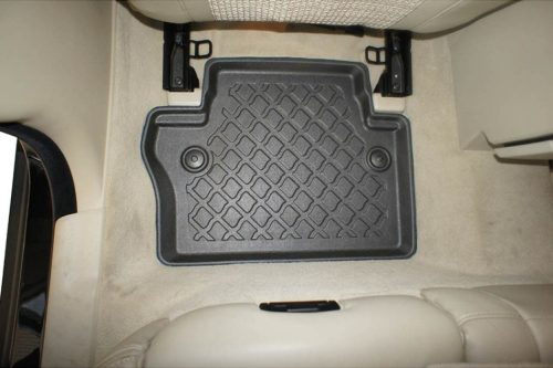 Volvo V70/XC70 (2007-2016) Aristar high-rimmed 3D rubber mat set