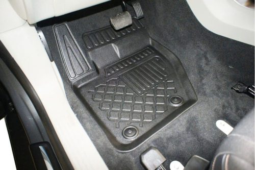 Volvo V40 (2012-2019) Aristar high-rim 3D rubber mat set