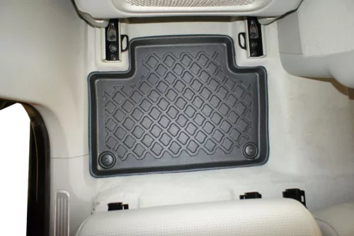 Volvo XC90 (2015-) Aristar high-rim 3D rubber mat set
