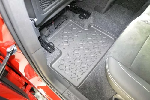 Volvo XC40 (2017-) Aristar high-edged 3D rubber mat set