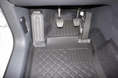 Volkswagen Caddy (III) (2003-2015) / Caddy (IV) (2015-2020) 5-seater Aristar high-edged 3D rubber mat set