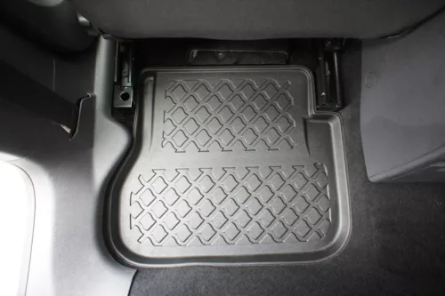 Volkswagen Caddy (III) (2003-2015) / Caddy (IV) (2015-2020) 5-seater Aristar high-edged 3D rubber mat set