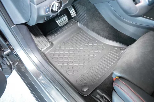 Mercedes A-Class (W176) (2012-2018) / B-Class (W246) (2011-2018) / CLA (C117) (2013-2019) / GLA (X156) (2014-2019) Aristar high-rim 3D rubber mat set