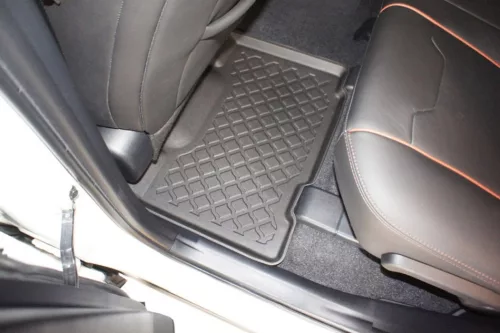 Toyota Rav4 (2013-2018) Aristar high-rim 3D rubber mat set