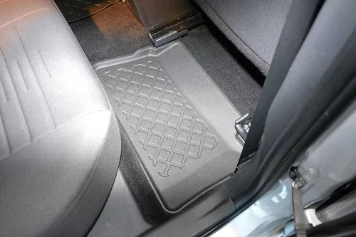 Toyota AURIS (E180) ( 2012-2019 ) Aristar magasperemű 3D gumiszőnyeg szett