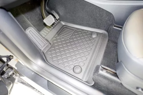 Tesla Model Y (2020-) Aristar high-rim 3D rubber mat set