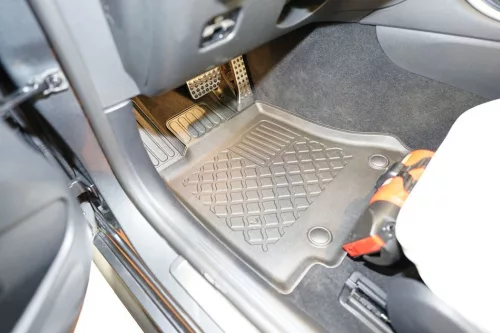 Mercedes C-Class (W206/S206) Sedan/Station Wagon (2021-) Aristar high-rim 3D rubber mat set