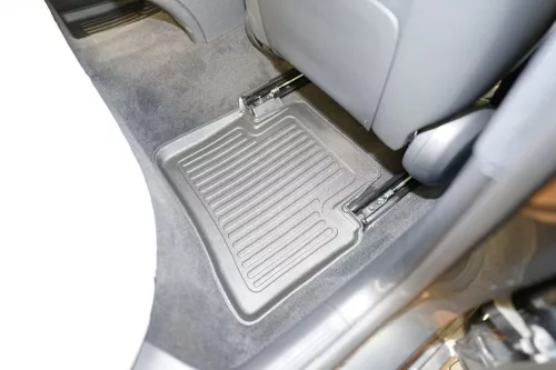 Mercedes C-Class (W206/S206) Sedan/Station Wagon (2021-) Aristar high-rim 3D rubber mat set