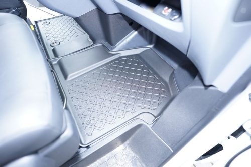 Citroen Jumpy (III) ( 2016- ) / Opel Vivaro (C ) ( 2019- ) / Peugeot Expert (III) ( 2016-) / Toyota ProAce ( 2016- )  Aristar magasperemű 3D gumiszőnyeg szett