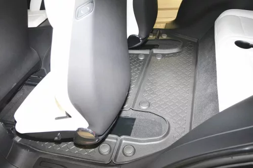Tesla Model X (2015-2021) 3rd row Aristar high-edged 3D rubber mat set