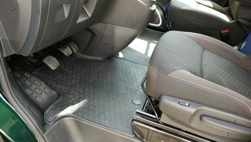 Opel VIVARO II / RENAULT TRAFIC III (2014-) / Fiat Talento, Nissan NV300 (2016-)  Geyer&Hosaja 881/1C Rubber mat set