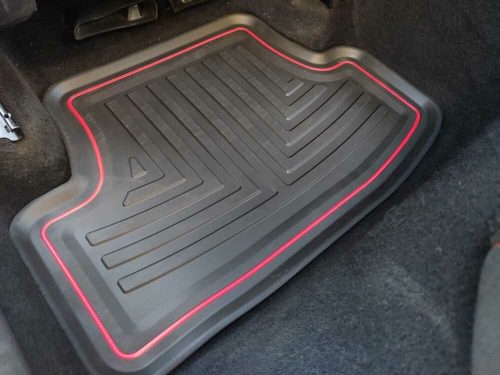 Volkswagen Golf (VII) ( 2012-2020 ) / Golf (VIII) ( 2019- ) / Seat Leon (III) (2012-2020) / Audi A3 (8V) ( 2012-2020 ) magasperemű  Geyer&Hosaja Gumiszőnyeg szett