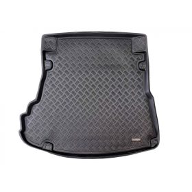   Audi A4 (B5) Sedan (1994-2001) Rezaw-Plast size-specific luggage compartment tray