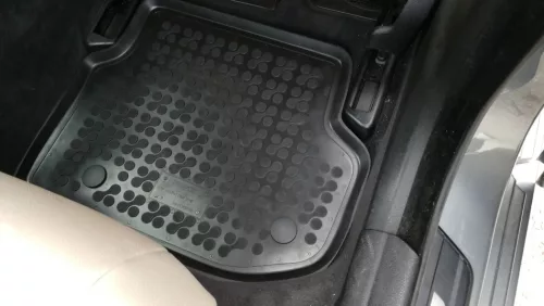 BMW 5 (F10/F11) Sedan/Station Wagon (2010-2014) high-rim Rezaw-Plast rubber mat set