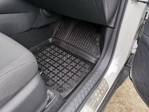 Toyota C-HR (I) ( 2016-2023 ) magasperemű Rezaw-Plast Gumiszőnyeg szett
