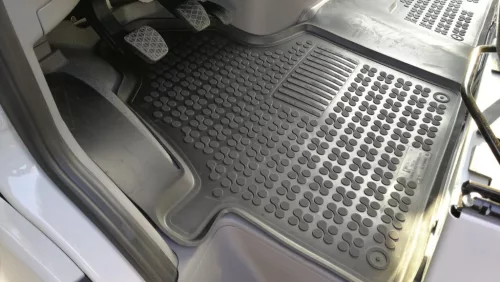 Mercedes Sprinter II ( 2006-2017 ) magasperemű  Rezaw-Plast Elöl 2 üléses Gumiszőnyeg szett