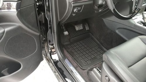 Jeep Grand Cherokee (WK2) (2011-2021) high-rim Rezaw-Plast rubber mat set