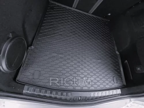 Alfa Romeo Stelvio (2016-) Rigum size-specific luggage tray