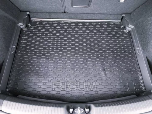 Hyundai i30 (III) Hatchback (2017-) Rigum size-specific luggage tray
