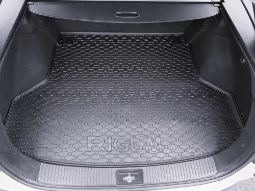 Hyundai i30 (III) Station Wagon (2017-) Rigum size-specific luggage compartment tray