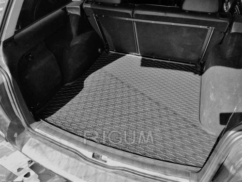 Volkswagen Passat (B5) Station Wagon (1996-2005) rubber Rigum size-specific luggage compartment tray