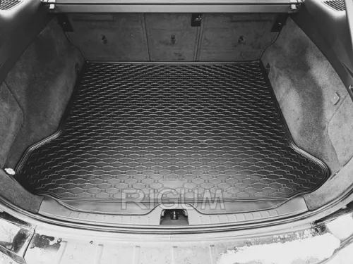 Volvo XC60 (2008-2017) Rigum precisely fitting luggage compartment tray