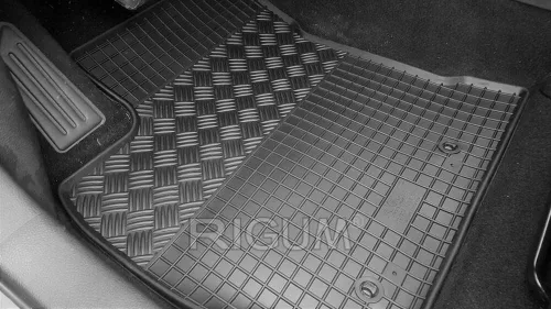 Toyota AURIS (E180) (2012-2019) Rigum Rubber Mat Set