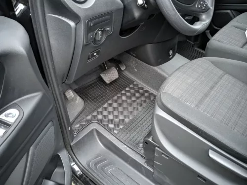 Mercedes Vito III. (2014-) Rigum Rubber Mat Set