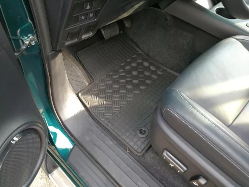 Toyota HILUX (VIII) (2015-) Rigum Rubber Mat Set