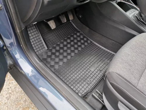Kia Rio (2017-) Rigum rubber mat set