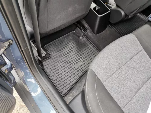 Kia Rio (2017-) Rigum rubber mat set